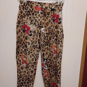 Chico Women's Capril size 9  Vgc